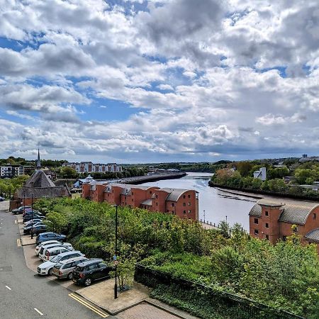 Quayside Apartment With Riverside Views & Parking Newcastle upon Tyne Buitenkant foto